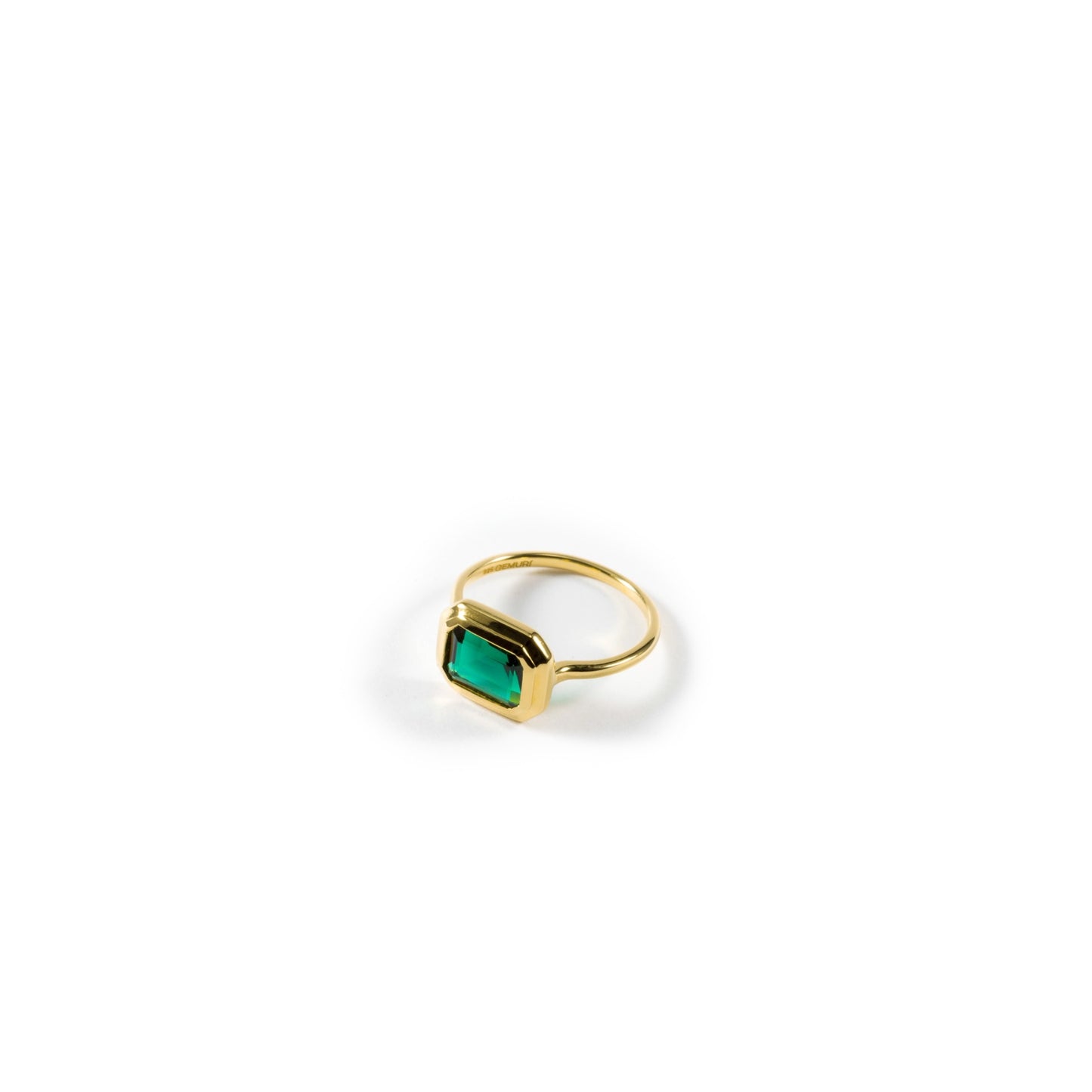 Emerald Muse Ring – 18K Gold Plated