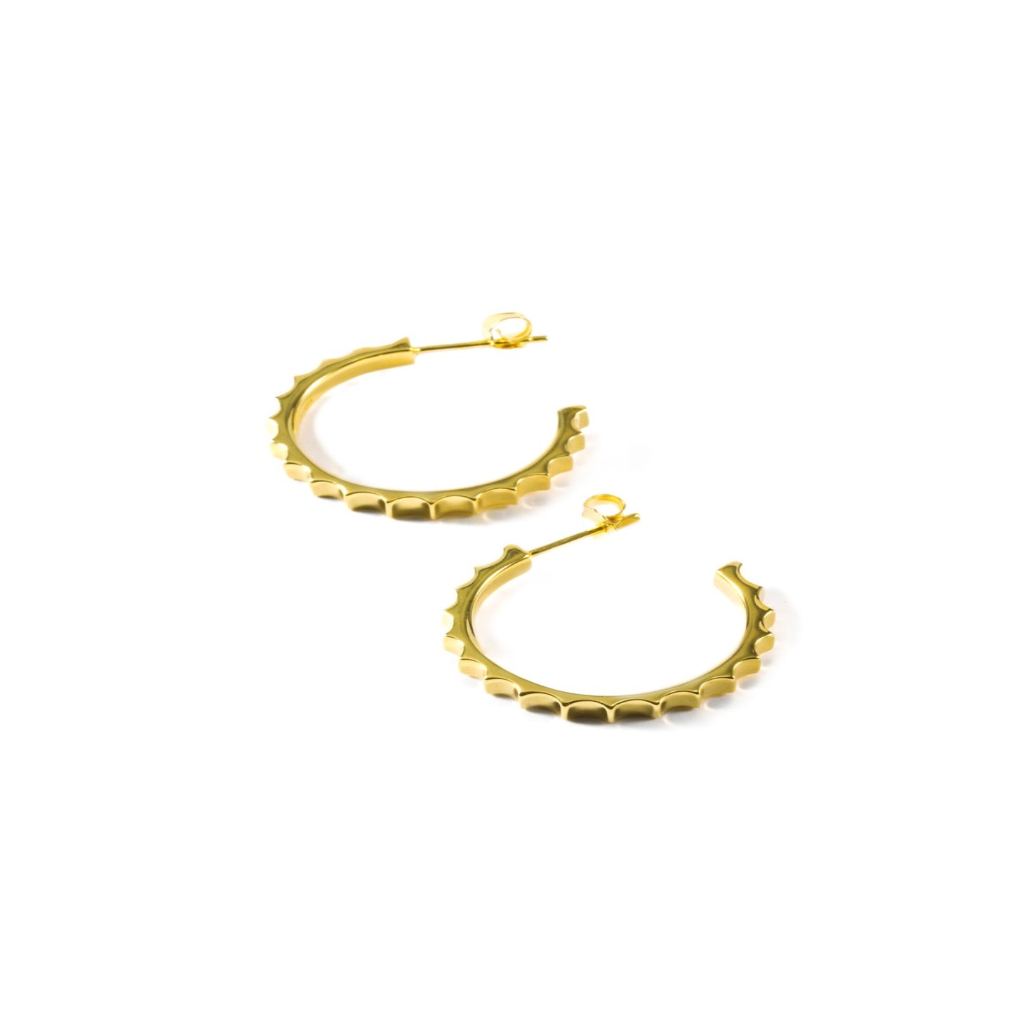 Crest Wave Hoops – 18k Gold Plated
