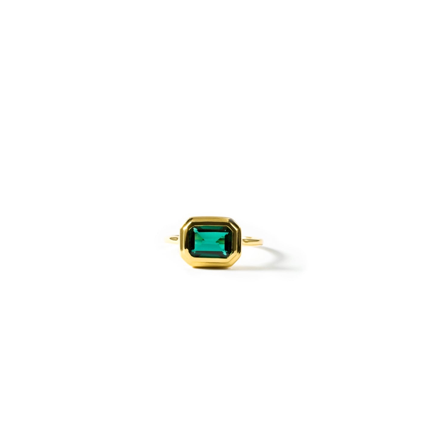 Emerald Muse Ring – 18K Gold Plated
