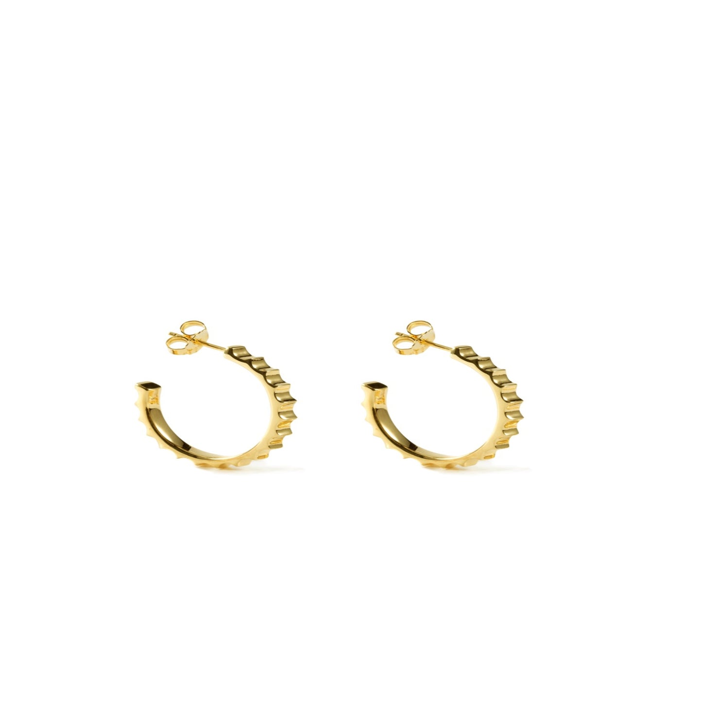 Crest Wave Hoops – 18k Gold Plated